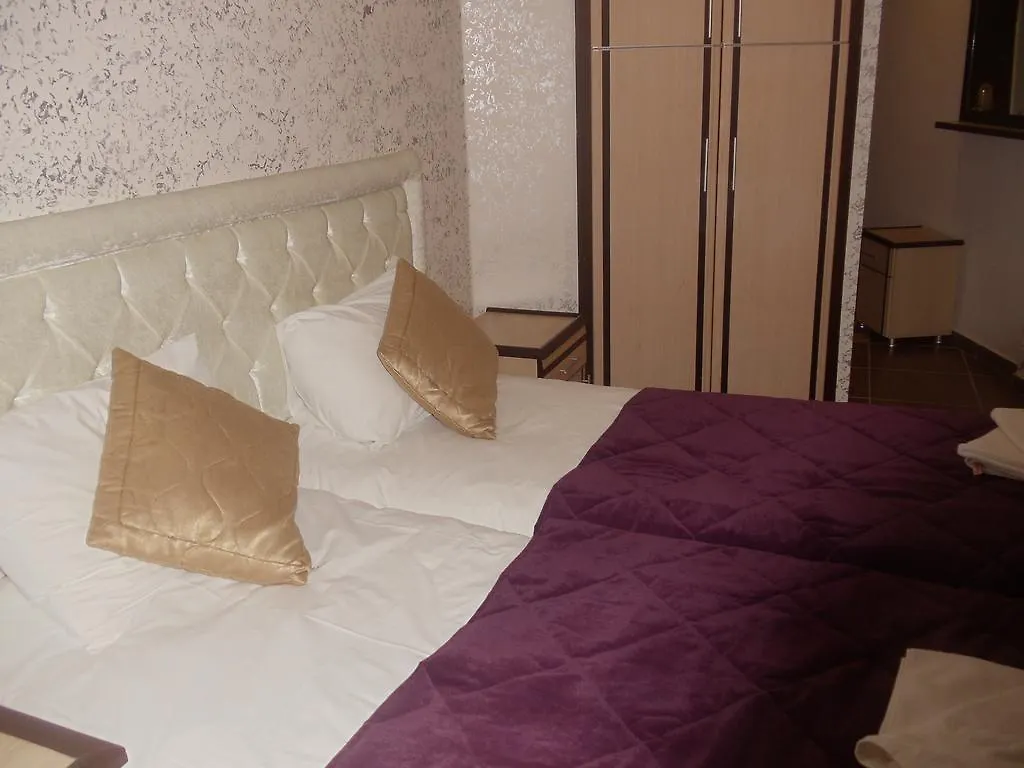 Ares Hotel Istambul 3*,